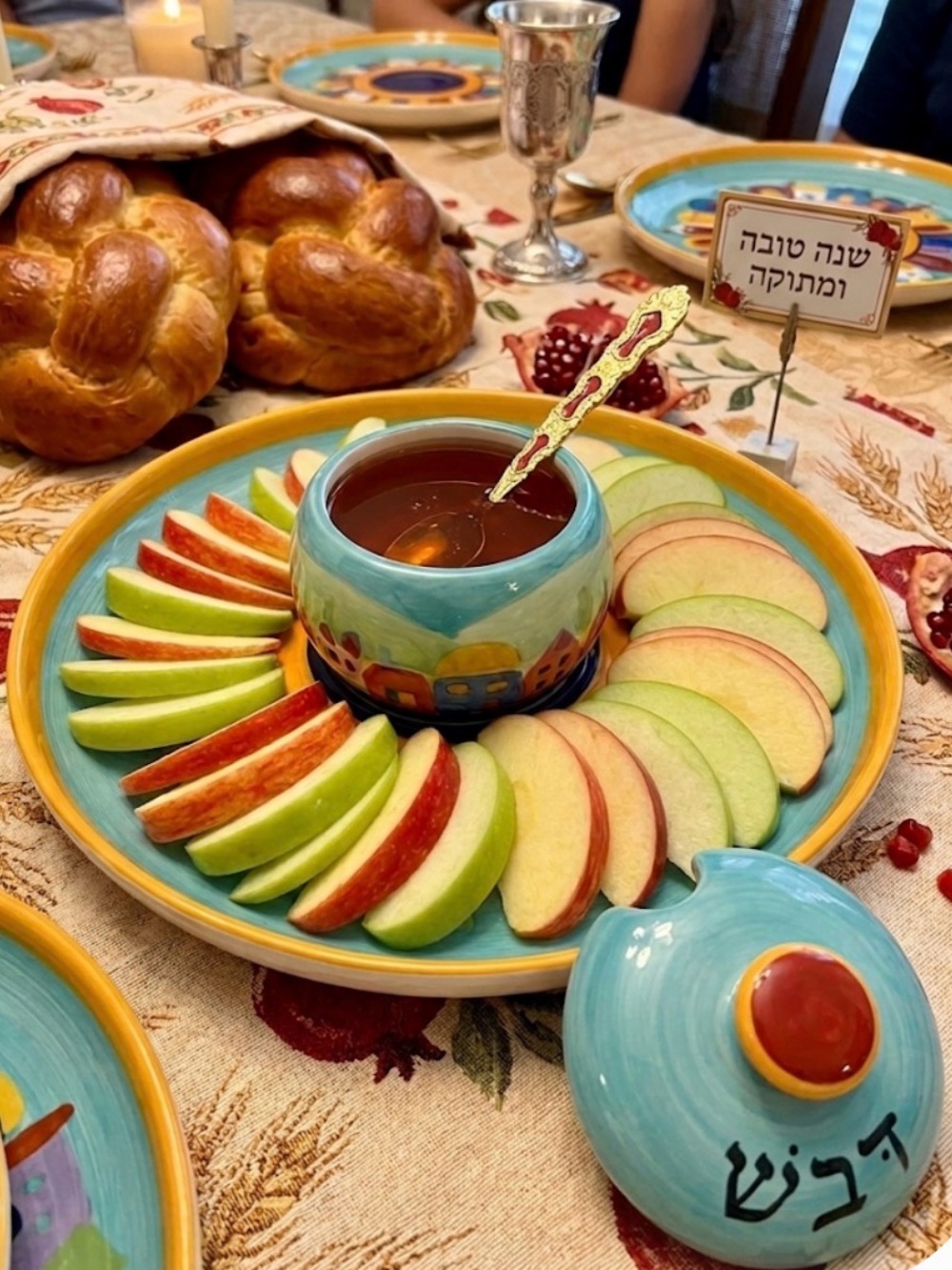Judaica-Jewish new year-Rosh Hashana -Aviv Honey & apples dish-hand painted
